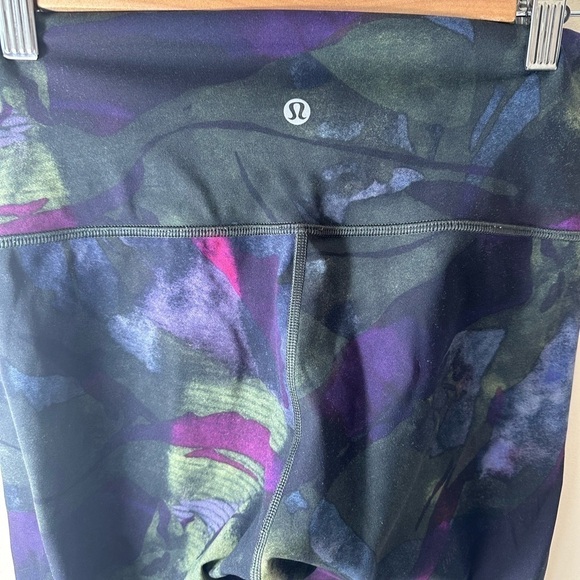 Lululemon Wunder Under Hi-Rise Tight (Full-On Luxtreme 28") size 6 - Picture 7 of 8